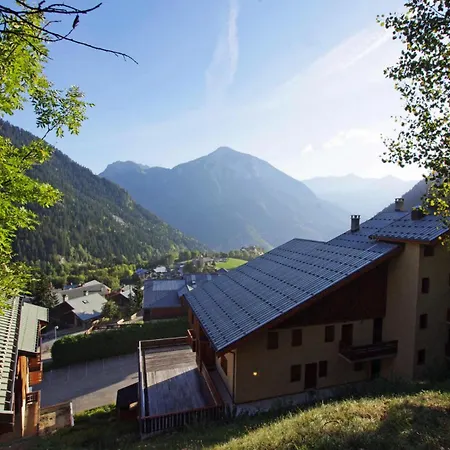 La Tour Du Merle - 4 Pieces Pour 8 Personnes Mae-3257 *